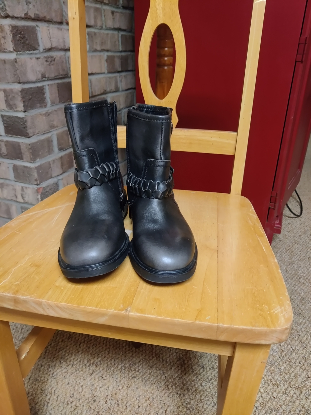 Crown Vintage Black Leather Ankle Boots with Braided Accent Moto Size 8